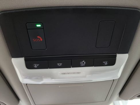 Used 2025 Nissan Altima 2.5 SV FWD image 21