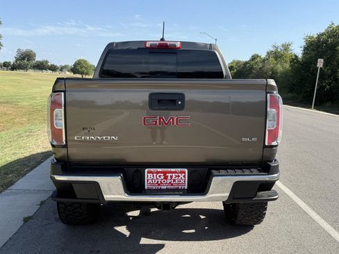 Used 2016 GMC Canyon SLE w/ SLE Convenience Package AWD/4WD image 9