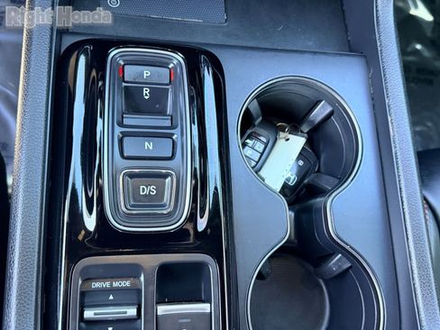 Certified 2025 Honda Pilot TrailSport image 30