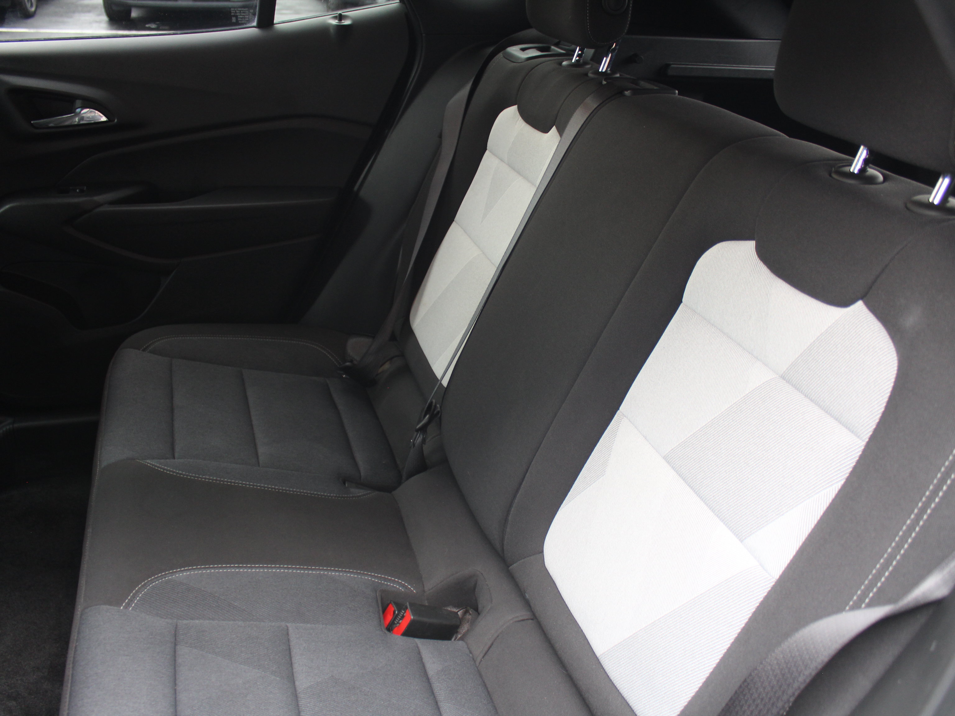 Certified 2024 Chevrolet Trax RS w/ Driver Confidence Package FWD image 23