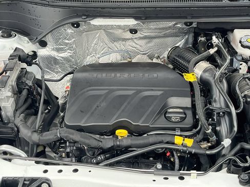 Used 2025 Chevrolet Trax LS w/ Driver Confidence Package FWD image 27