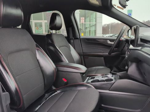 Used 2025 Ford Escape ST-Line w/ Tech Pack #1 AWD/4WD image 14