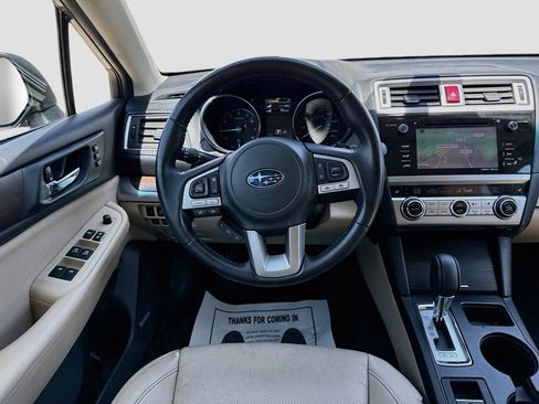 Used 2017 Subaru Outback 2.5i Limited AWD/4WD image 28