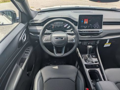 New 2026 Jeep Compass Latitude AWD/4WD image 28