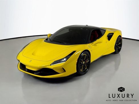 Used 2022 Ferrari F8 Tributo image 4