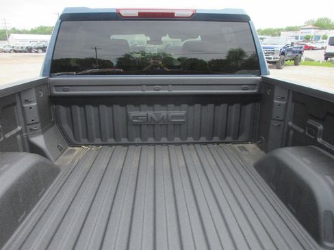 New 2026 GMC Sierra 1500 Elevation w/ Elevation Select Package AWD/4WD image 7
