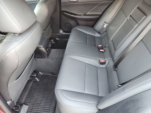 Used 2024 Lexus IS 300 w/ Comfort Package RWD image 31
