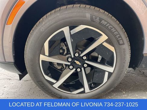 Certified 2025 Chevrolet Equinox EV LT image 31