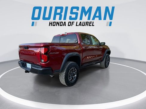 Used 2024 Chevrolet Colorado ZR2 w/ Safety Package AWD/4WD image 8
