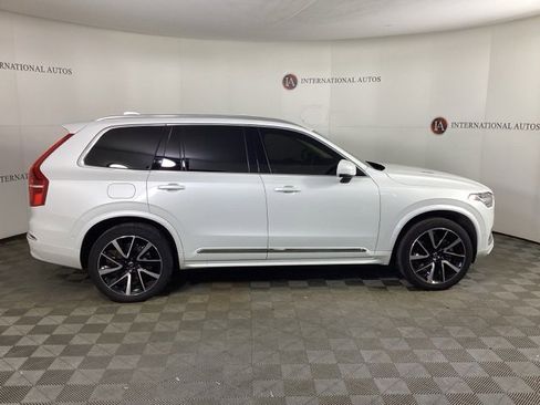 Used 2024 Volvo XC90 B6 Ultimate w/ Protection Package Premier image 4