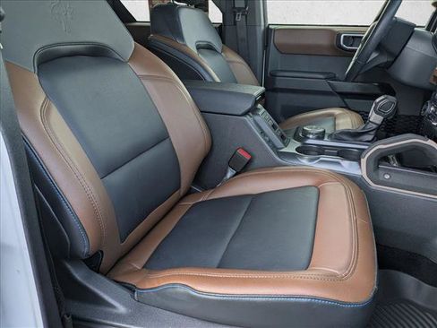 Used 2024 Ford Bronco Outer Banks AWD/4WD image 21