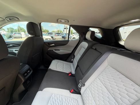 Used 2019 Chevrolet Equinox LT FWD image 5
