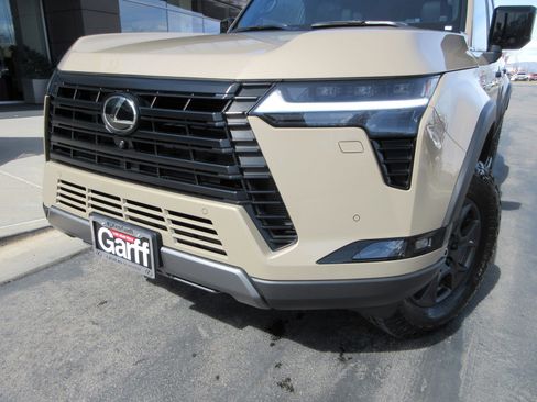 Used 2026 Lexus GX 550 image 15