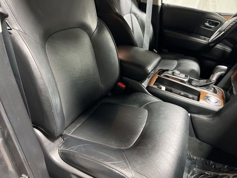 Used 2023 Nissan Armada SL w/ Captain's Chairs Package RWD image 10