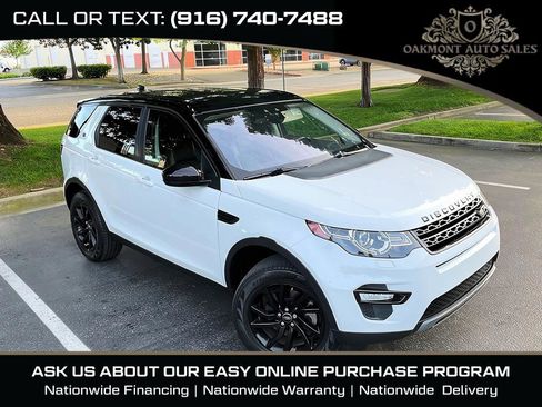 Used 2018 Land Rover Discovery Sport SE AWD/4WD image 3
