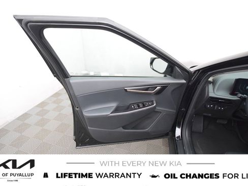 New 2025 Kia EV6 Light image 9