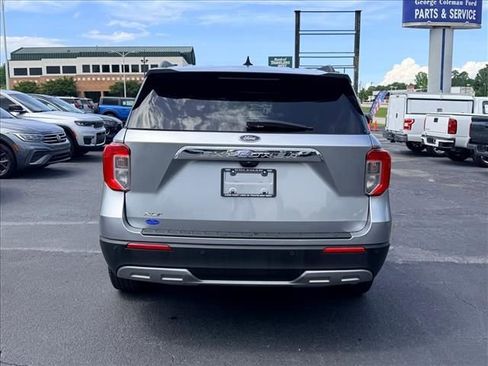 Used 2023 Ford Explorer XLT w/ Equipment Group 202A RWD image 5