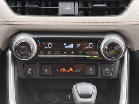 Certified 2025 Toyota RAV4 XLE w/ Convenience Package AWD/4WD image 23
