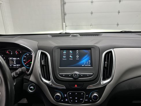 Used 2018 Chevrolet Equinox LT AWD/4WD image 30