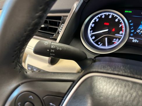 Used 2024 Toyota Camry XLE image 20