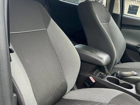 Used 2012 Ford Focus SE FWD image 36
