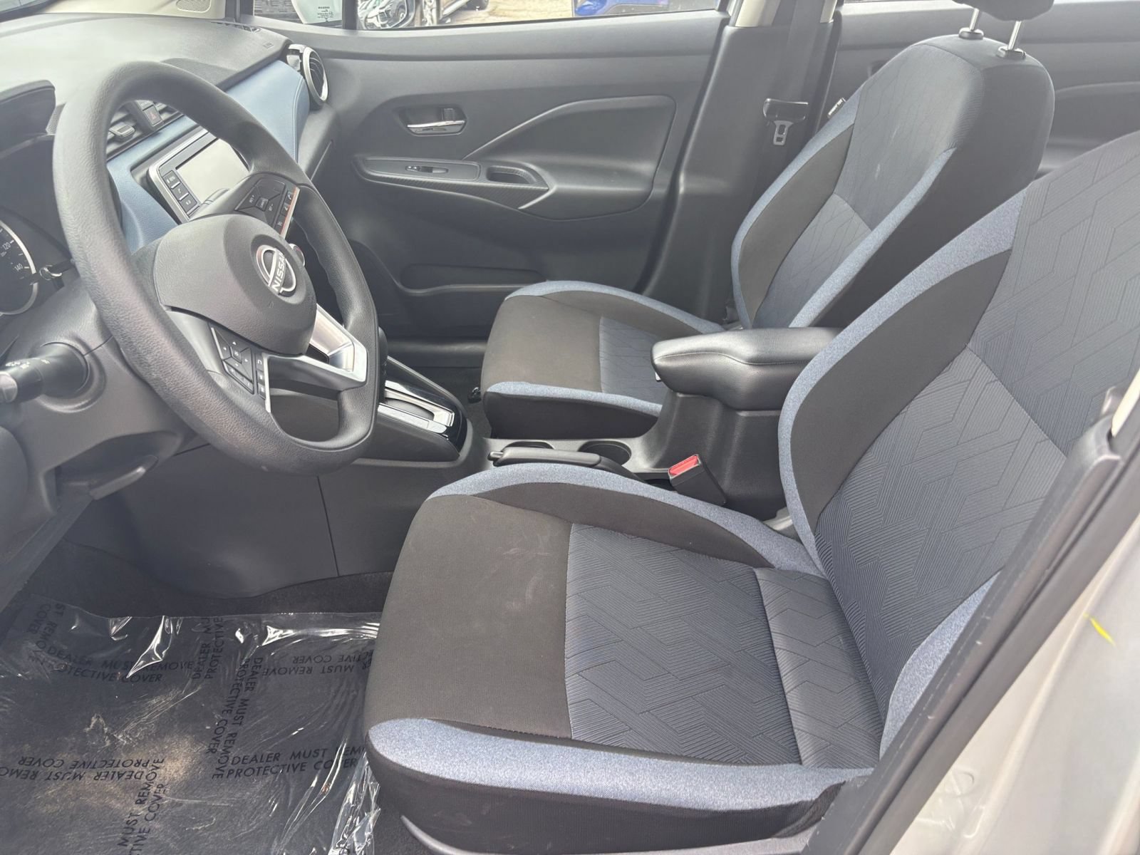 Used 2025 Nissan Versa SV FWD image 21