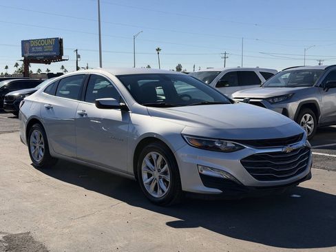 Used 2020 Chevrolet Malibu LT image 16