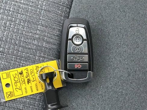 New 2026 Ford F250 XLT w/ XLT Premium Package image 27