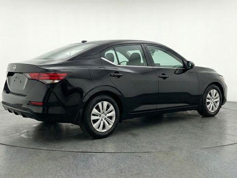 Used 2025 Nissan Sentra S FWD image 9