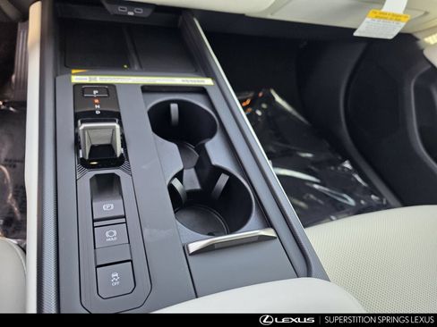 New 2026 Lexus ES 350e FWD image 19