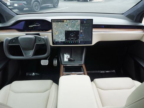 Used 2022 Tesla Model X AWD/4WD image 12