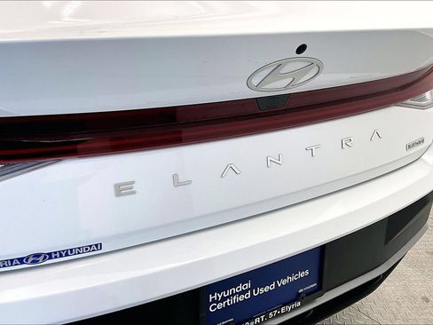 Used 2024 Hyundai Elantra Blue FWD image 30