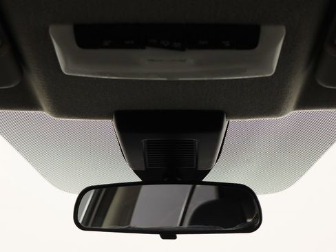 Used 2021 Nissan Kicks SV image 23