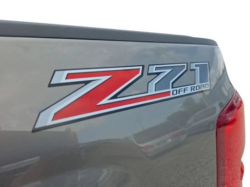 Used 2017 Chevrolet Silverado 1500 LTZ Z71 AWD/4WD image 10