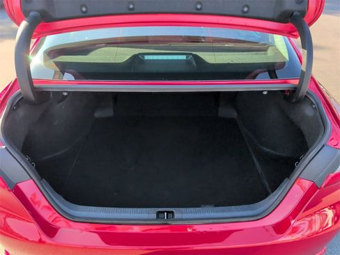 Used 2024 Toyota Camry SE image 30