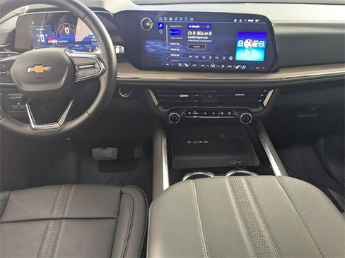 Used 2025 Chevrolet Tahoe High Country w/ Sun And Tow Package image 27