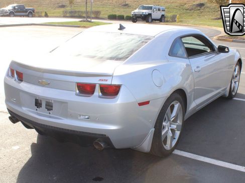 Used 2010 Chevrolet Camaro SS w/ RS Package image 5