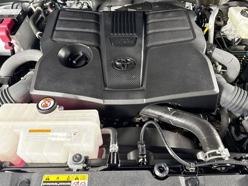 Used 2025 Toyota Tundra SR5 image 42