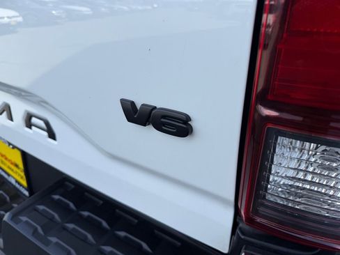 Used 2020 Toyota Tacoma SR5 w/ Blackout Package image 9