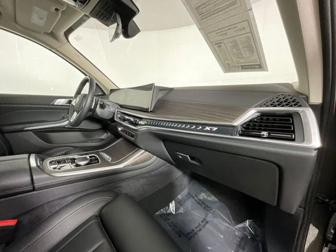 Used 2026 BMW X7 xDrive40i image 18