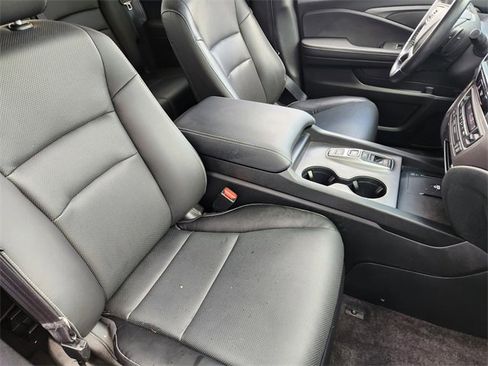 Certified 2024 Honda Ridgeline RTL image 14