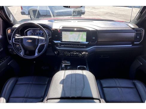 Used 2025 Chevrolet Silverado 1500 High Country w/ Technology Package AWD/4WD image 14