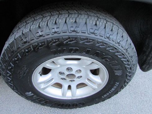 Used 2003 Dodge Durango Sport image 10