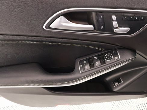 Used 2018 Mercedes-Benz GLA 250 GLA 250 image 15