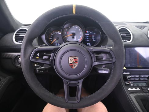 Used 2025 Porsche 718 Cayman GT4 RS RWD image 34