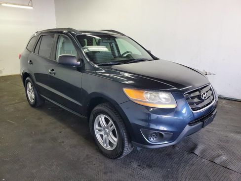 Used 2011 Hyundai Santa Fe GLS image 3