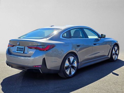 Used 2023 BMW i4 eDrive40 RWD image 3