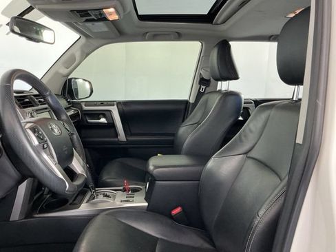 Used 2019 Toyota 4Runner Limited AWD/4WD image 10