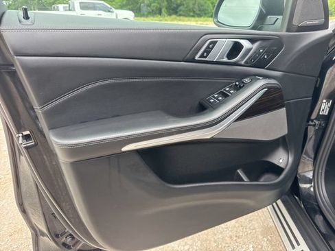 Used 2025 BMW X5 xDrive50e AWD/4WD image 21