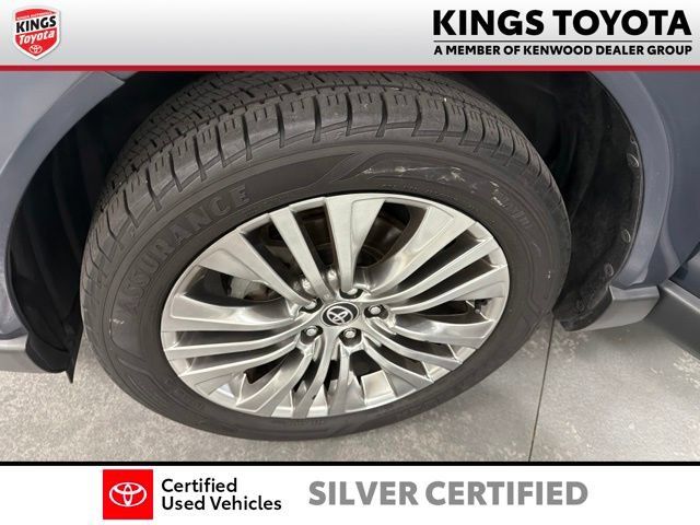 Used 2021 Toyota Venza Limited w/ Advanced Technology Package AWD/4WD image 31